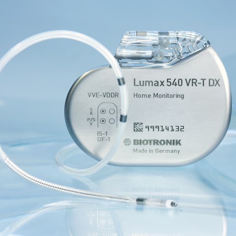 BIOTRONIK defibrillator Lumax 540 VR-T DX with Linox smart lead