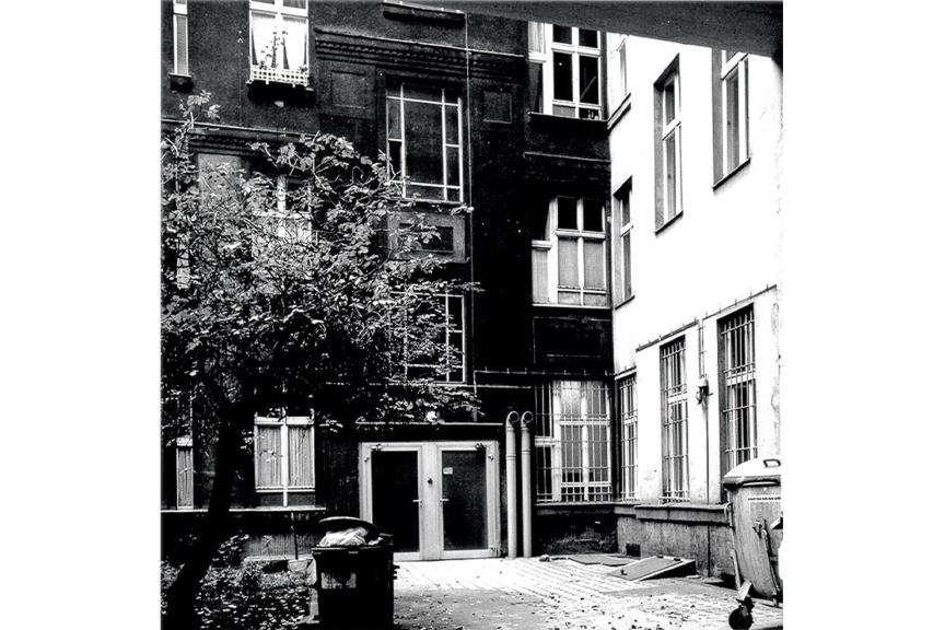 Historic picture of the founding place of Biotronik